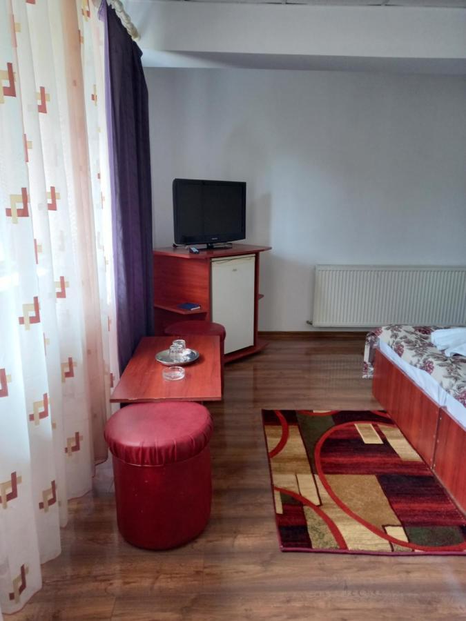 Hotel Elite Băile Herculane Esterno foto